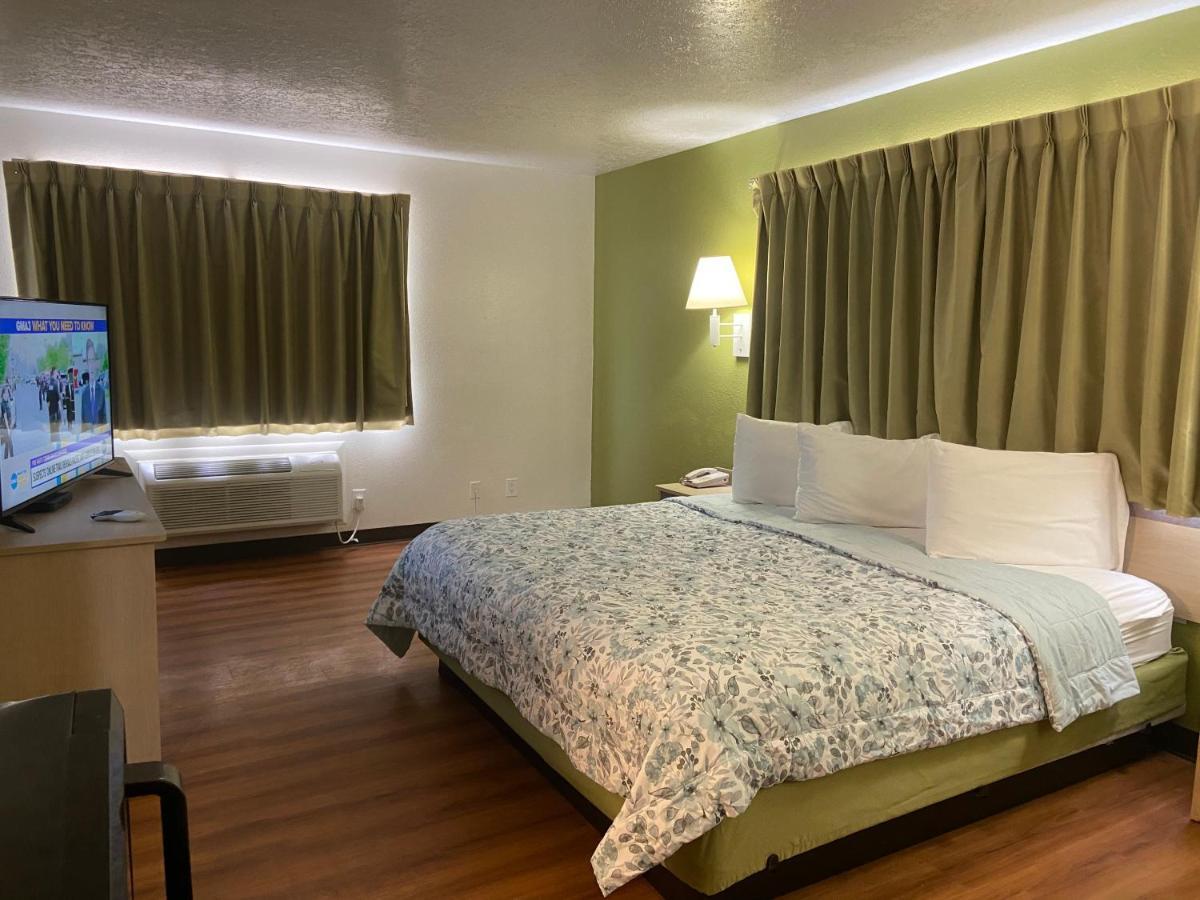 Evanston Inn At Exit 6 Екстер'єр фото